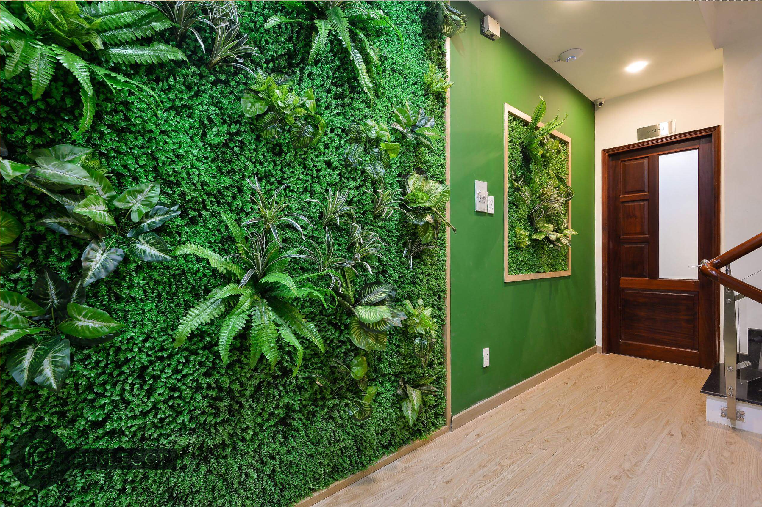 Showroom mỹ phẩm Tatu Group