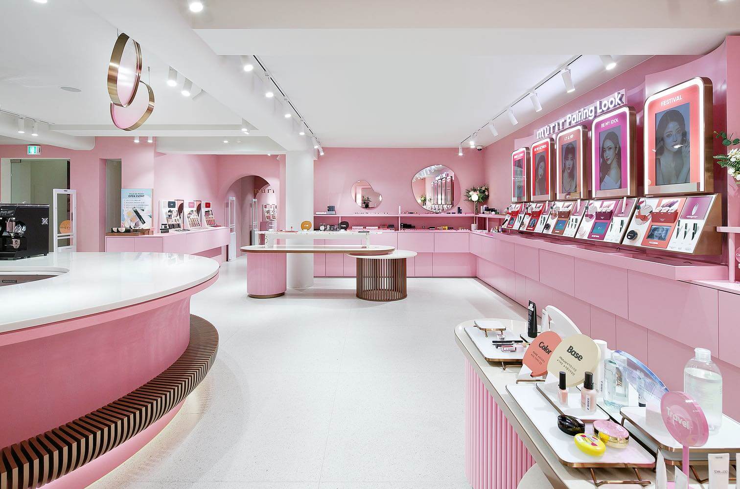 Cửa hàng cần có bố cục trưng bày sản phẩm hợp lý