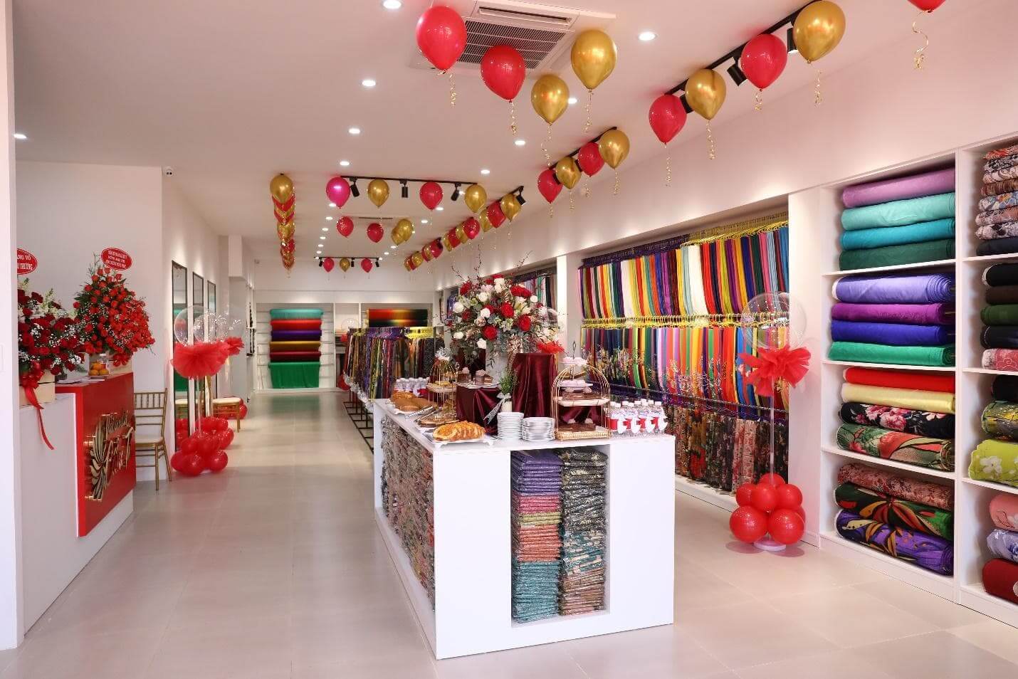 thiet ke shop ao dai Pendecor