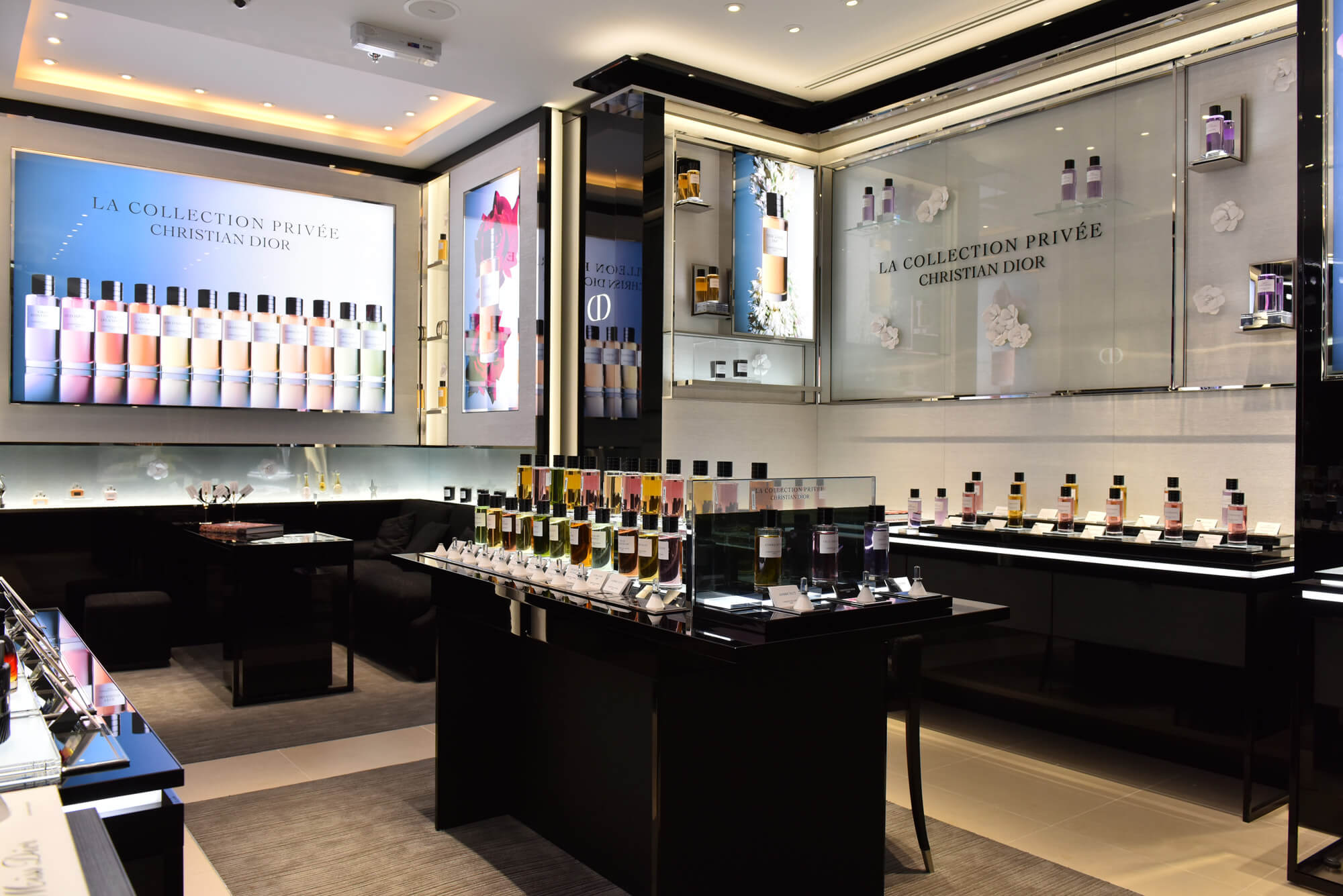 thiết kế shop nước hoa - Pendecor