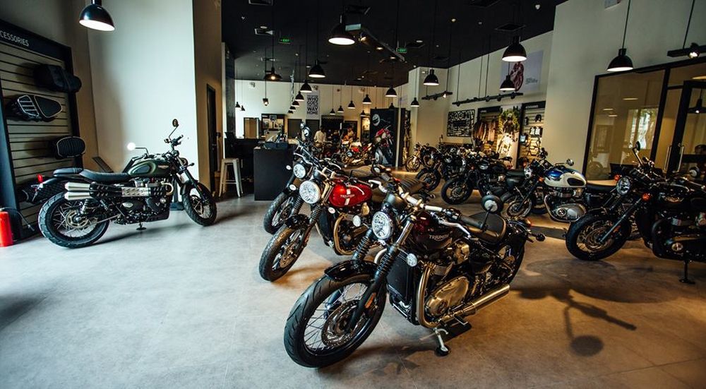Thiết kế cửa hàng xe máy phong cách đường phố