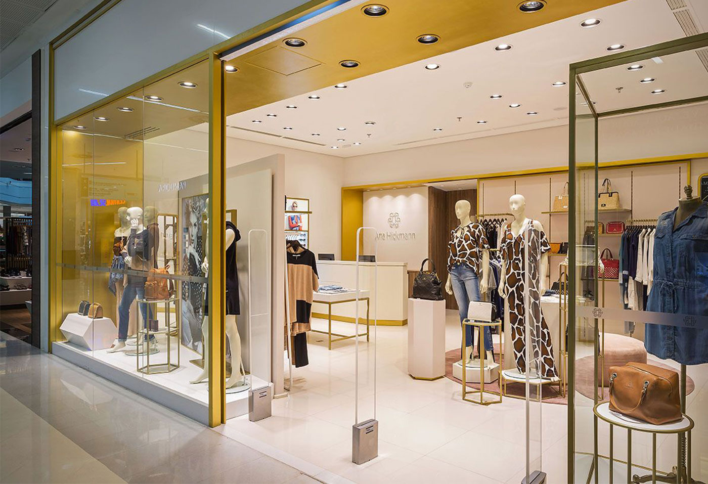 Thiết kế mặt tiền shop thời trang phong cách hiện đại