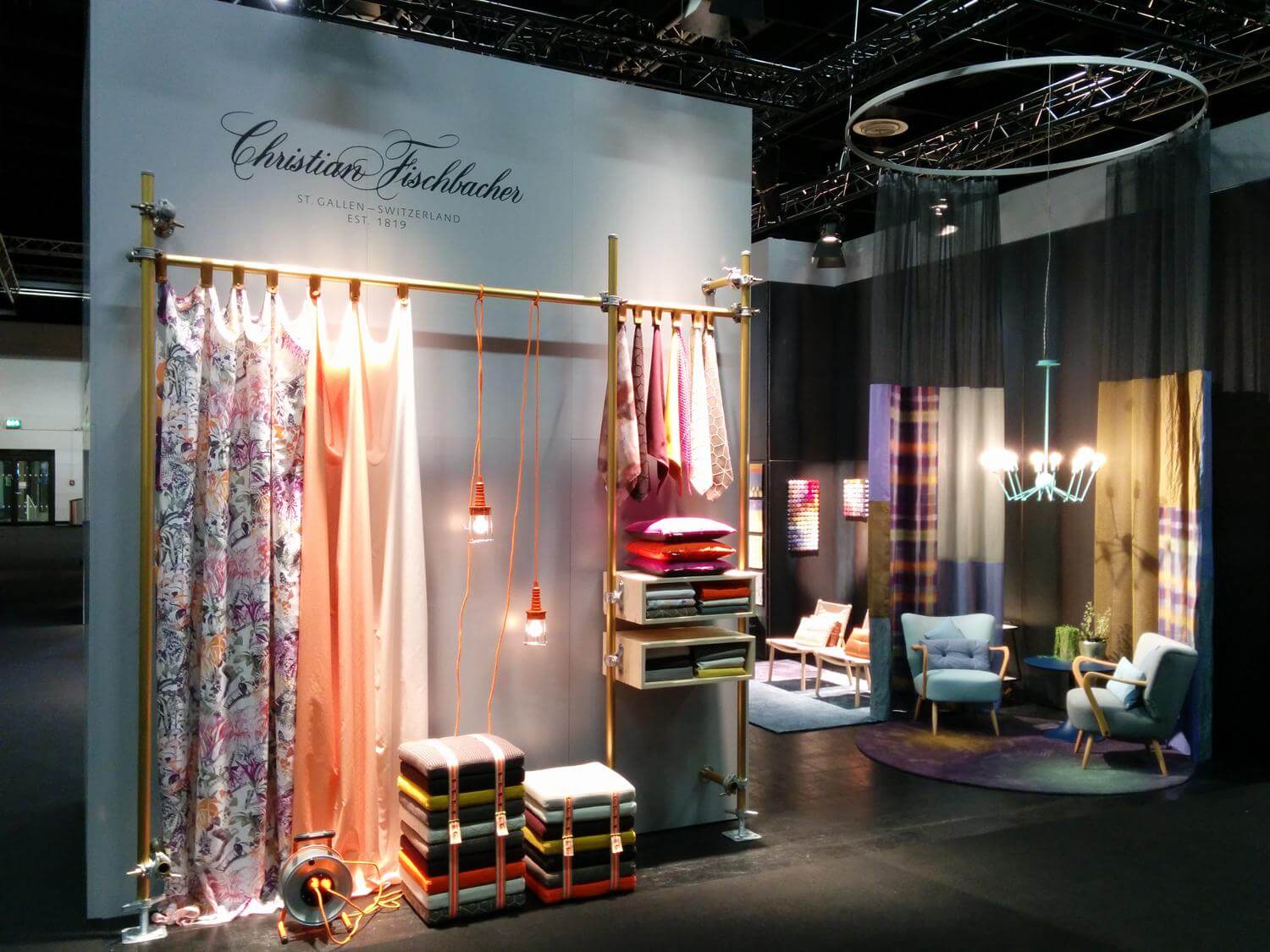 16+ mẫu thiết kế cửa hàng rèm đẹp, xu hướng mới nhất hiện nay