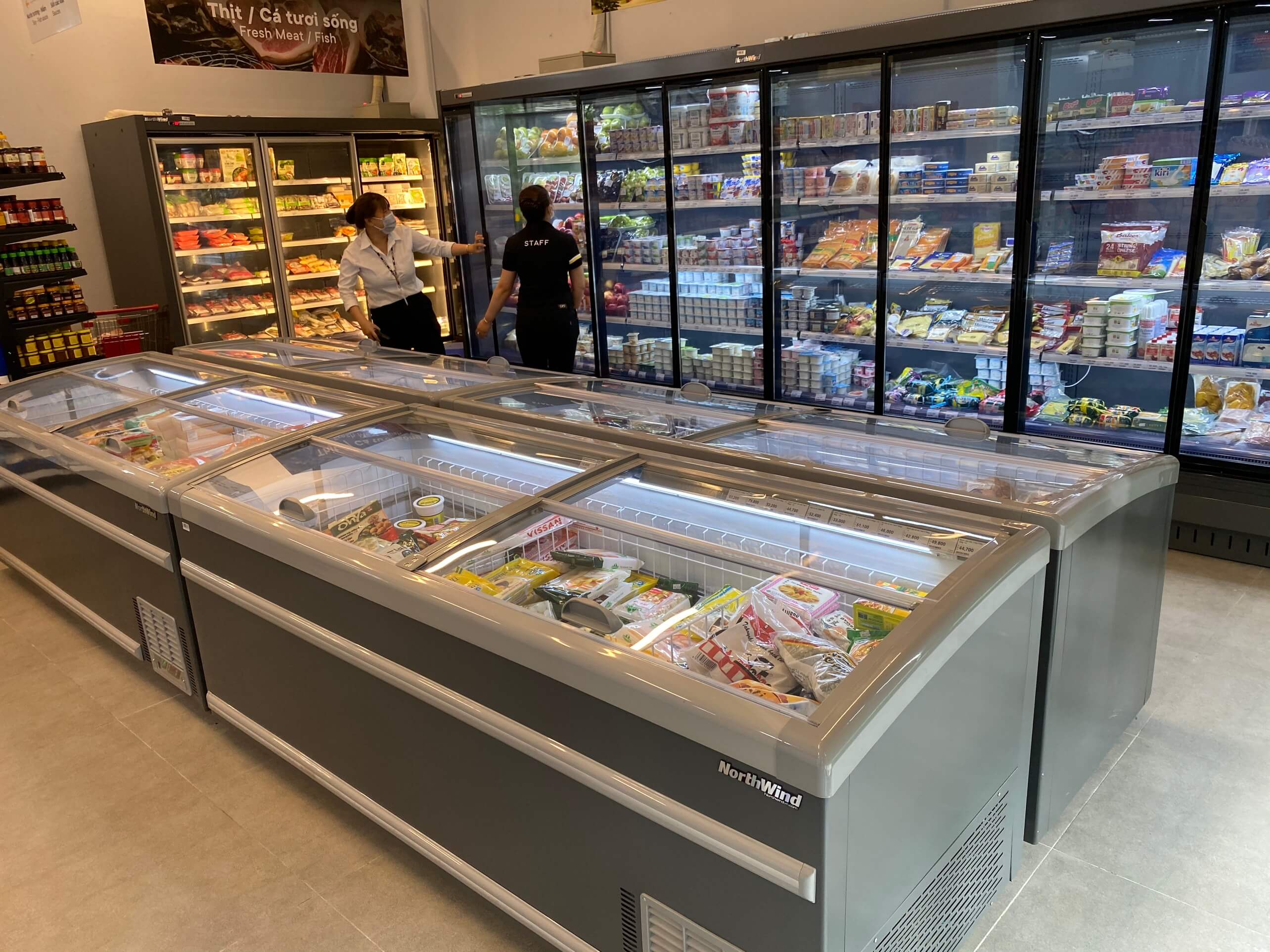 Tại sao nên thiết kế cửa hàng thực phẩm đông lạnh