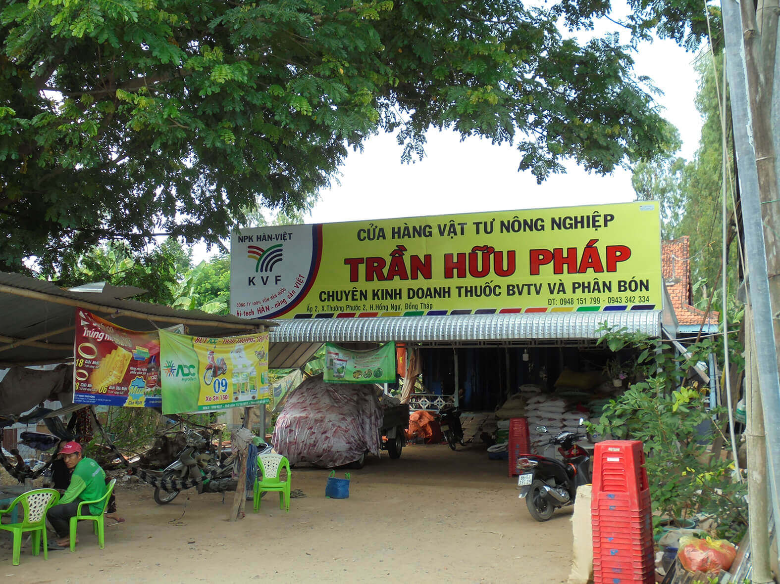 Tại sao nên thiết kế cửa hàng vật tư nông nghiệp