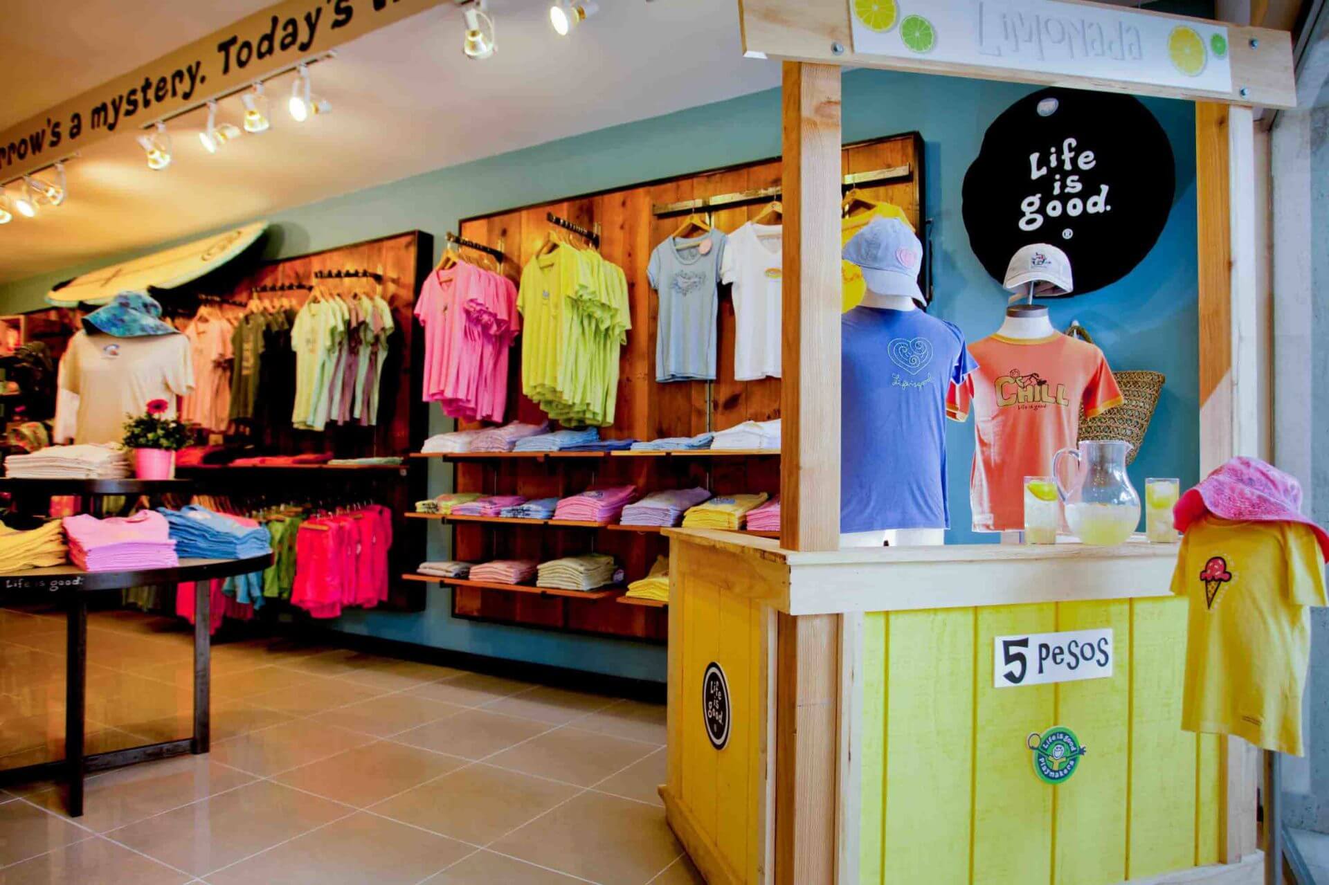 19+ mẫu trang trí shop quần áo trẻ em diện tích nhỏ siêu đẹp dành cho bạn