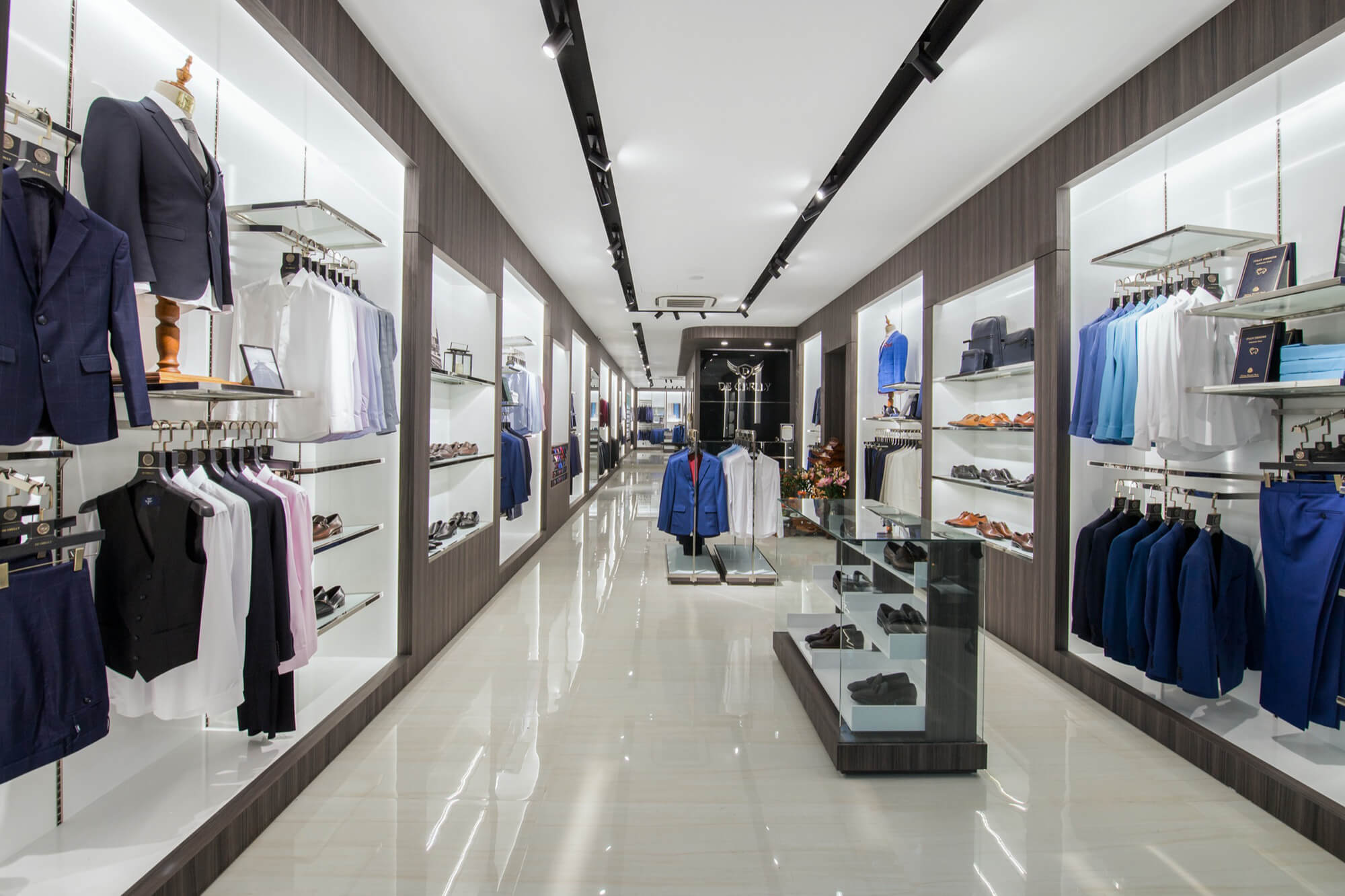 trang trí shop thời trang nam pendecor