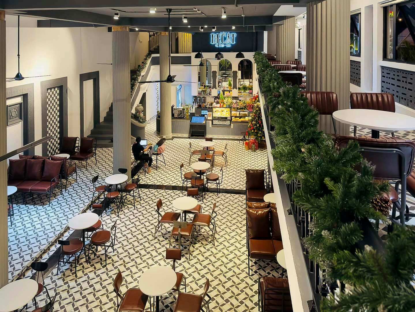 thi công quán cà phê Pendecor