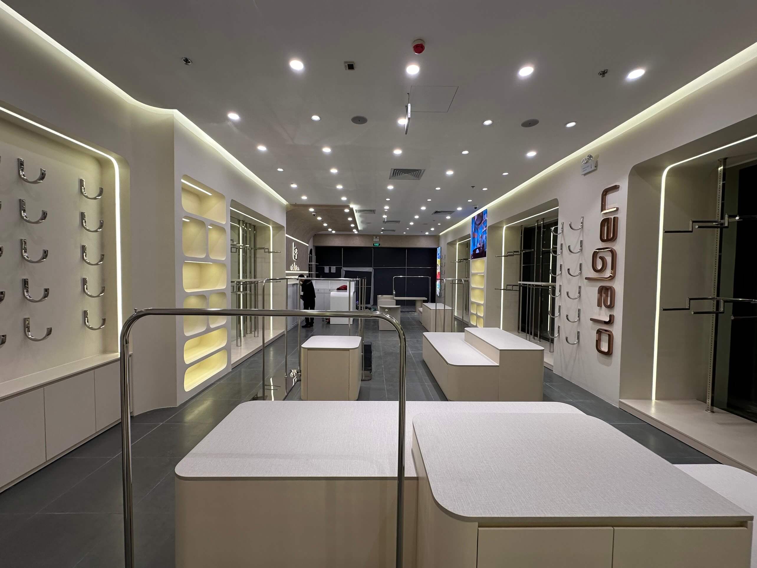 Thi Công Shop Thời Trang Nữ Olaben