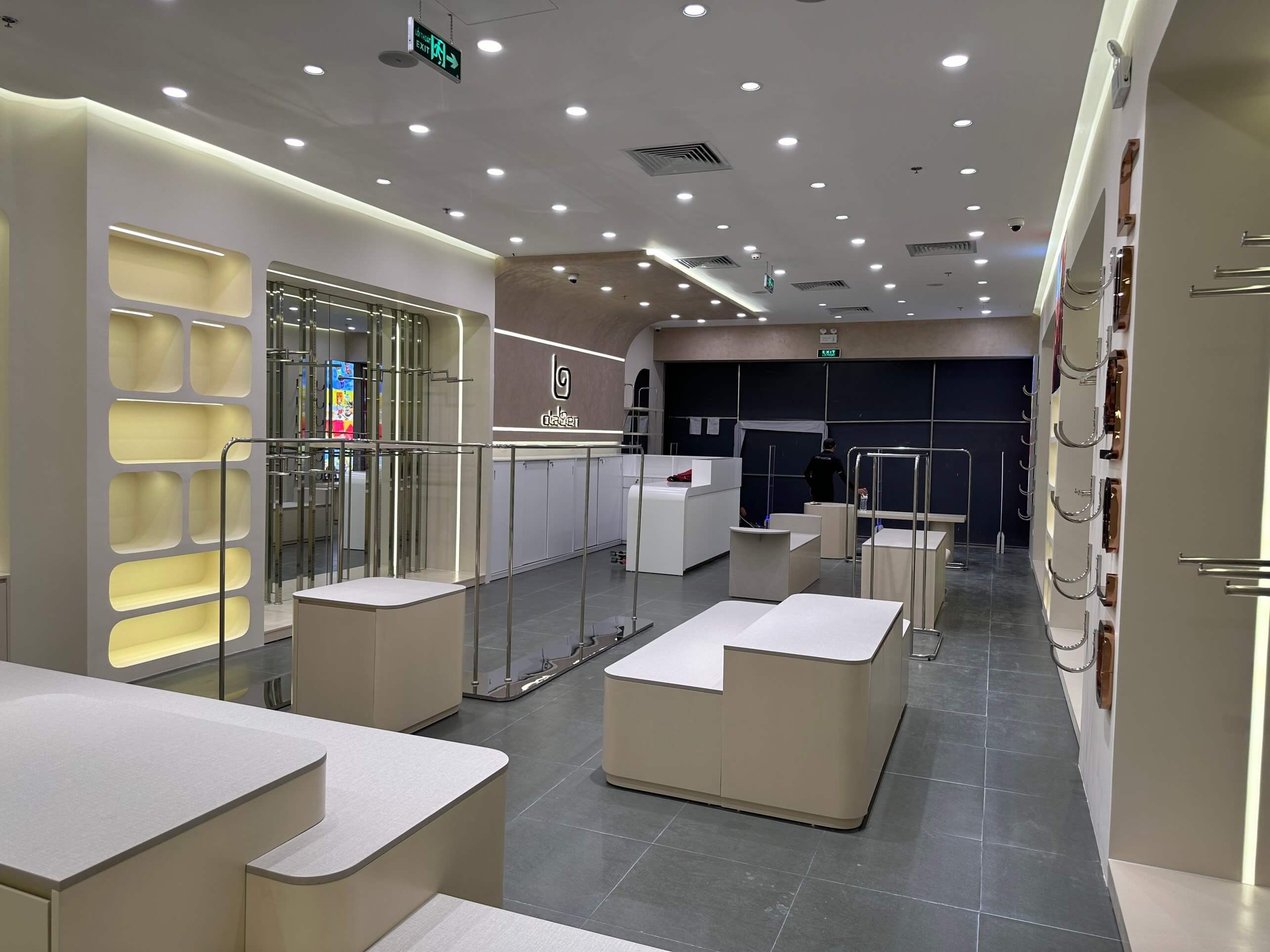 Thi Công Shop Thời Trang Nữ Olaben