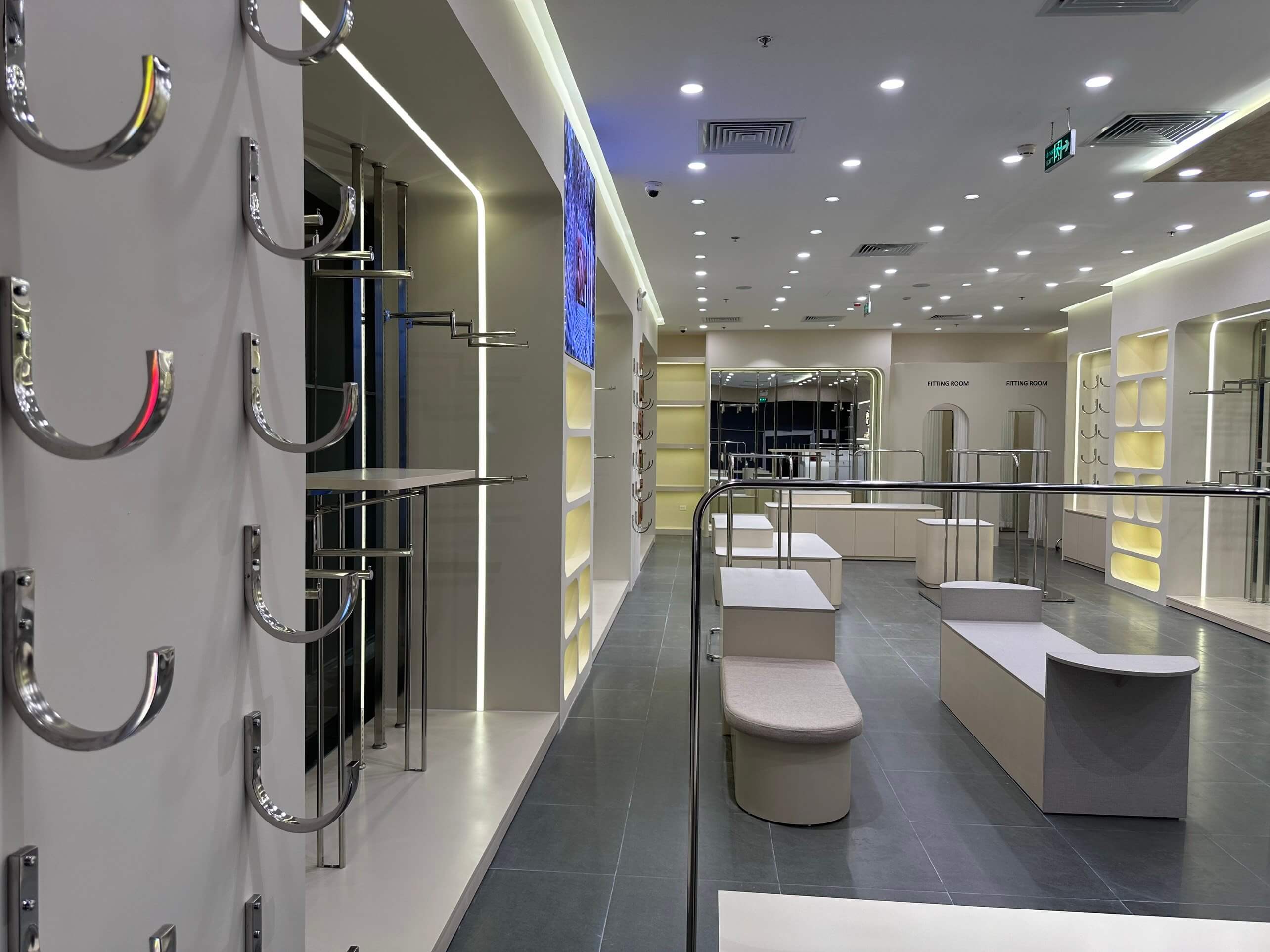 Thi Công Shop Thời Trang Nữ Olaben