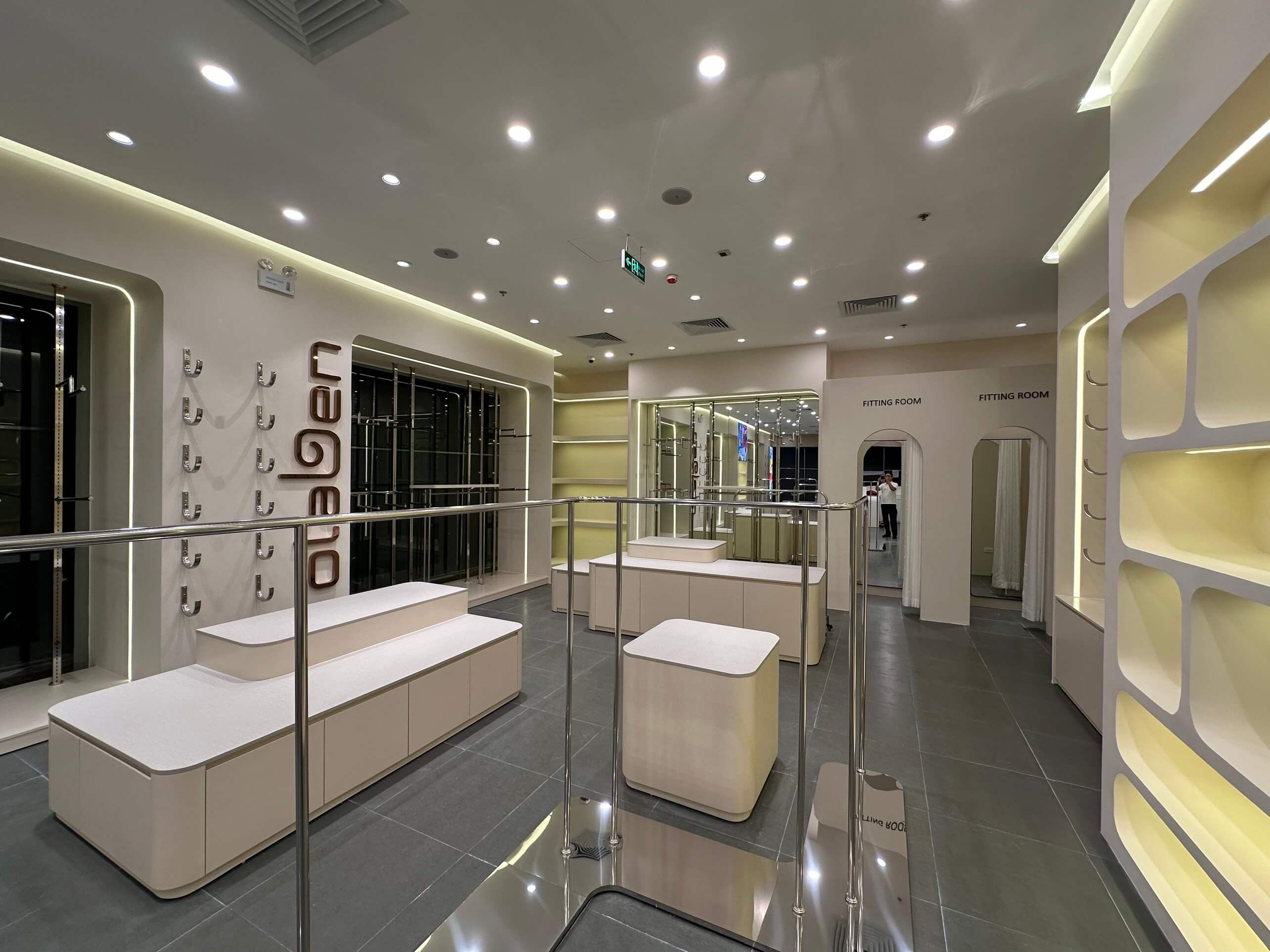 Thi Công Shop Thời Trang Nữ Olaben