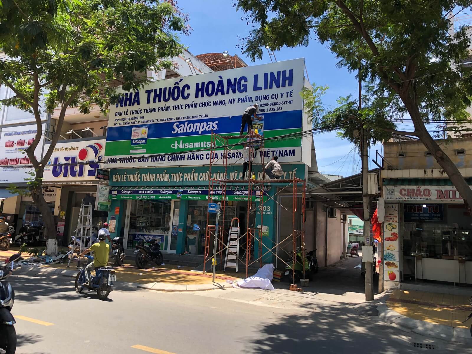 bảng hiệu alu chữ nổi mica Pendecor