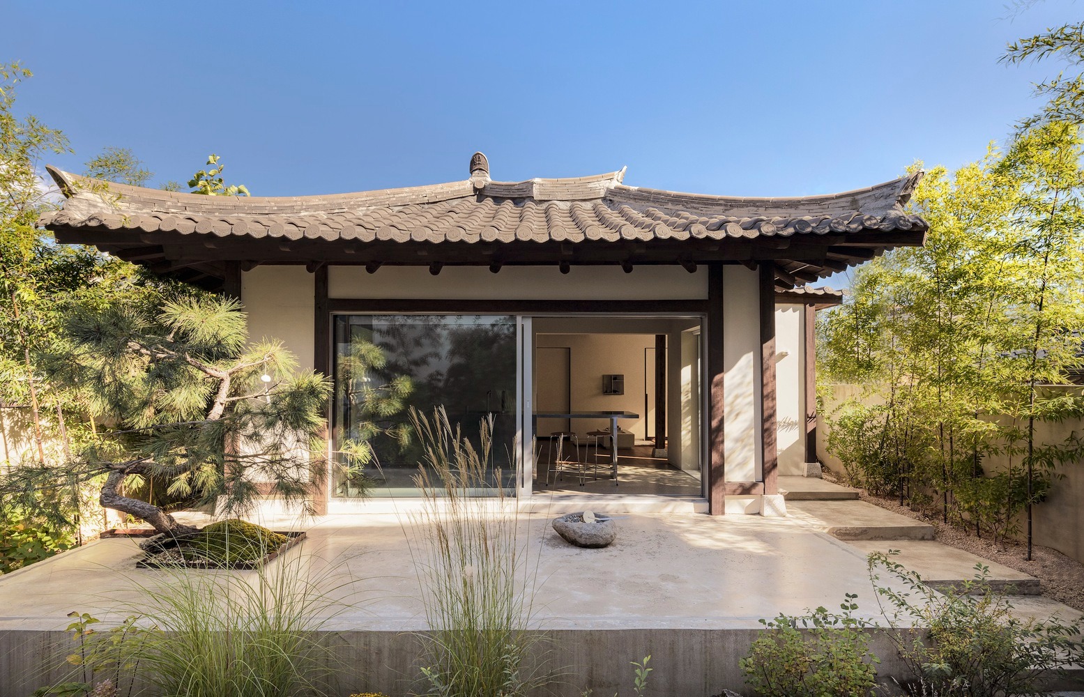 mat tien nha vuon dep