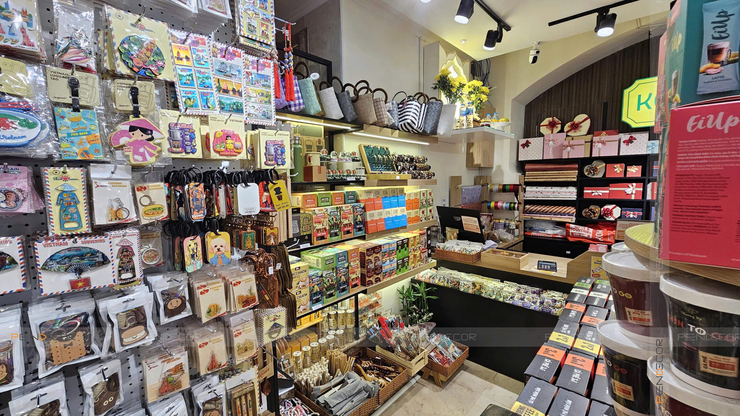 Thi Công Shop Phụ Kiện Kokonic